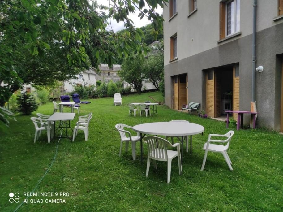 Lilas, Gite Saint Antoine, Orcival, Entre Sancy Et Volcans. Exterior photo